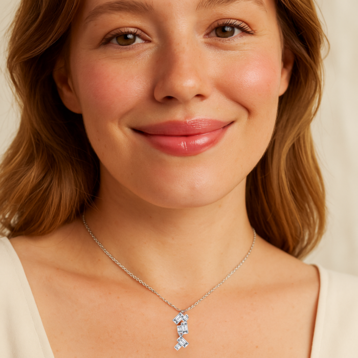 collar-rectangulo-cristales-austria-puesto.jpg