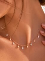 Collar Mayfly Layer con Cristales de Austria – Collar Mujer Elegante - Imagen 2