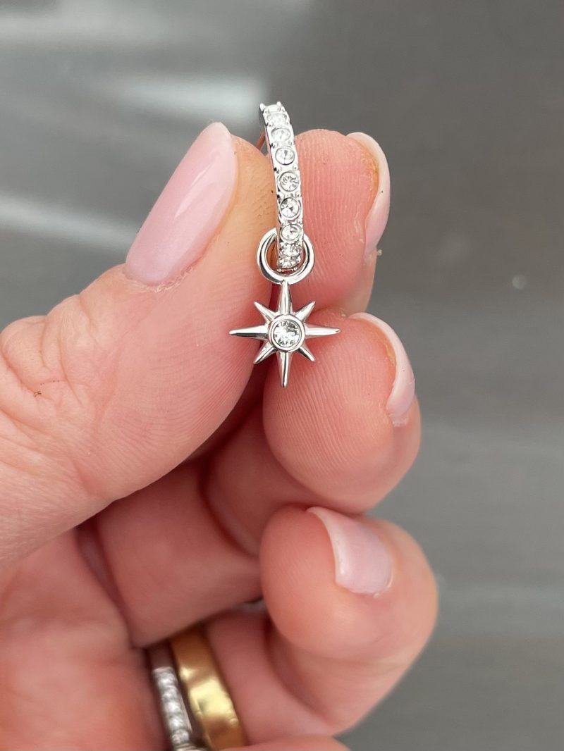 Argollas con Cristal Austriaco Genuino y Charm Estrella de Brújula en plata - Imagen 5