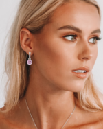 argollas con charm amatista cristal de Austria
