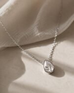 Diseño-elegante-femenino-e-hipoalergénico