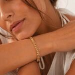 Pulsera Tenis Golden Shadow en Cristales Swarovski Bañada en Oro - Imagen 5