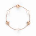 pulsera-cherry-blossom-oro-rosa-en-mano