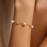 pulsera-cherry-blossom-oro-rosa-puesta