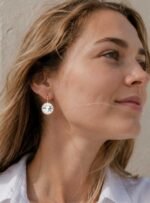 Pendientes Bella con Cristales Transparentes de 13 mm en Oro Rosa - Imagen 3